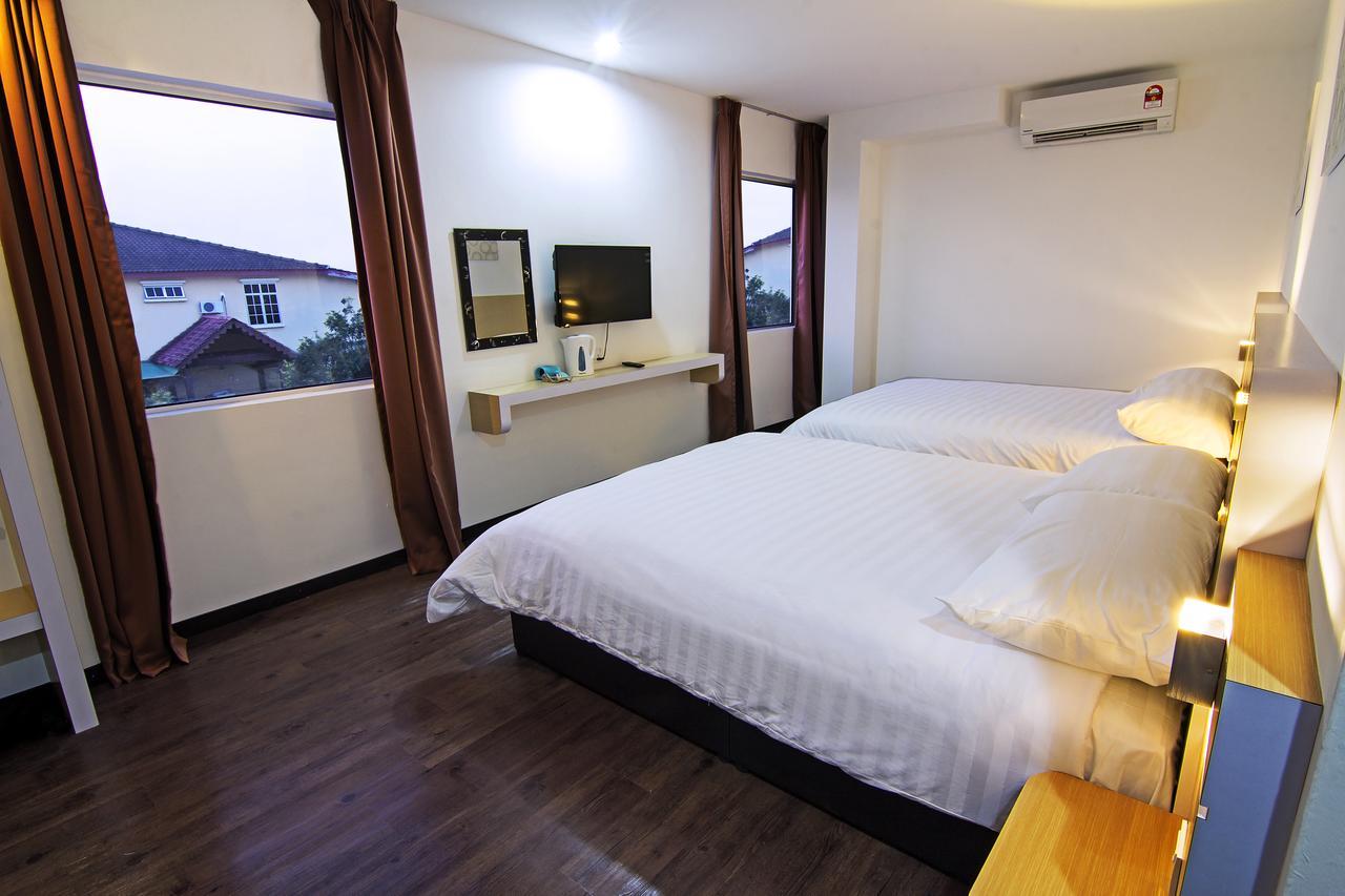 Thanks Hotel Parit Buntar Dış mekan fotoğraf