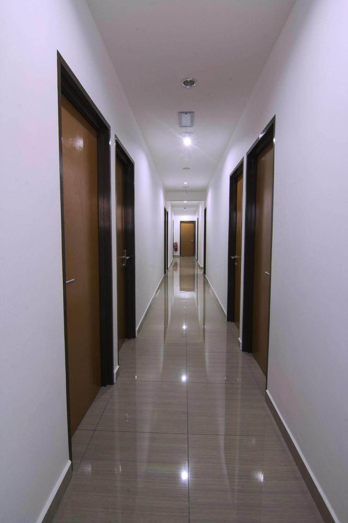 Thanks Hotel Parit Buntar Dış mekan fotoğraf